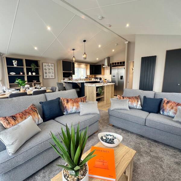 Sea Breeze Lodge